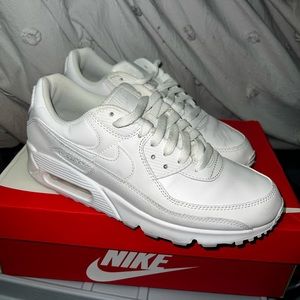 All white air max 90
